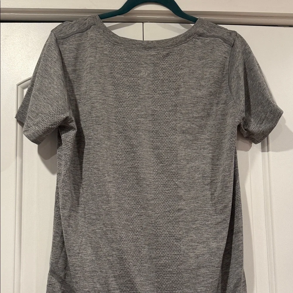 lululemon athletica Grey Short Sleeve Logo Tee